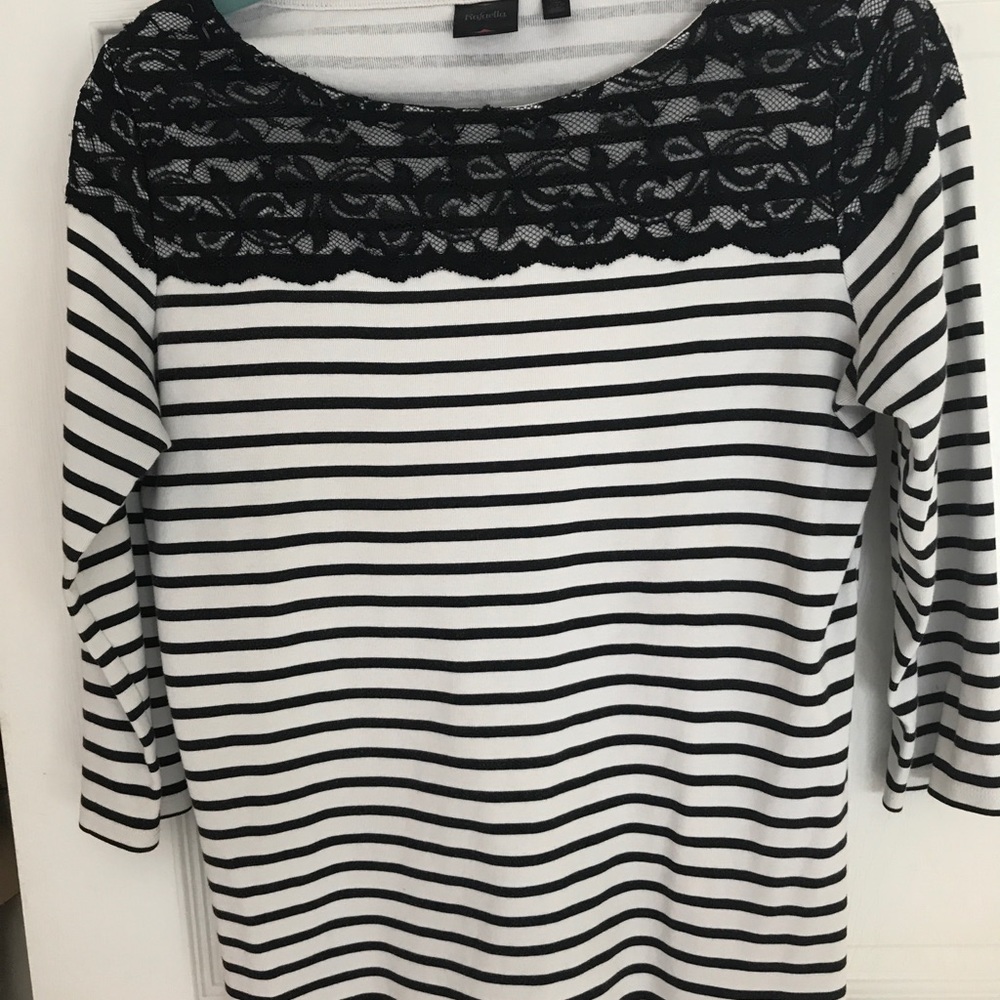 Striped and laced tee